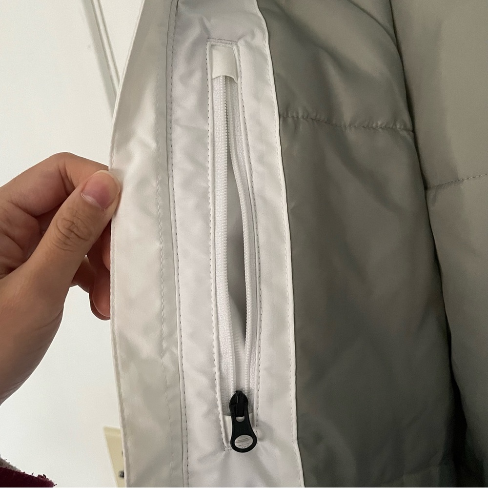 Spyder Ski/Snow Jacket - Picture 4 of 10